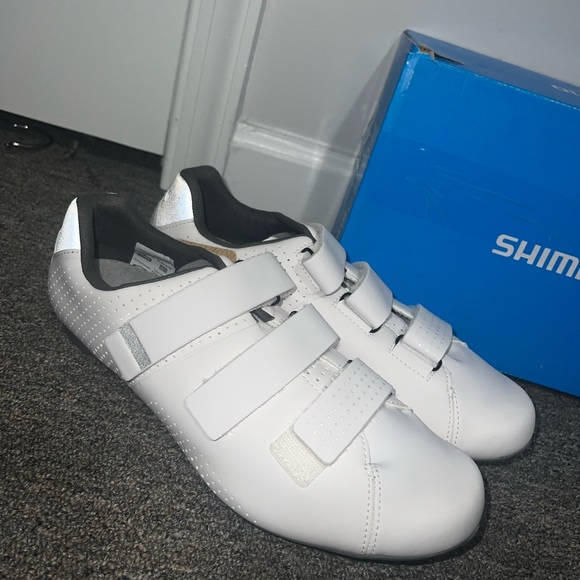 NIB Shimano RT5 White Cycling Sneakers Size 42 EU / 9.5 US - Picture 3 of 9